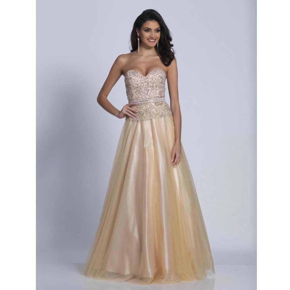 3321 DAVE & JOHNNY long champagne formal dress